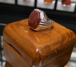 عقیق سرخ یمنی اصل